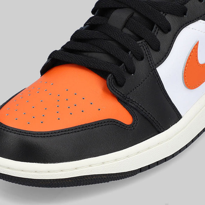 Tenis Nike Air Jordan 1 Low