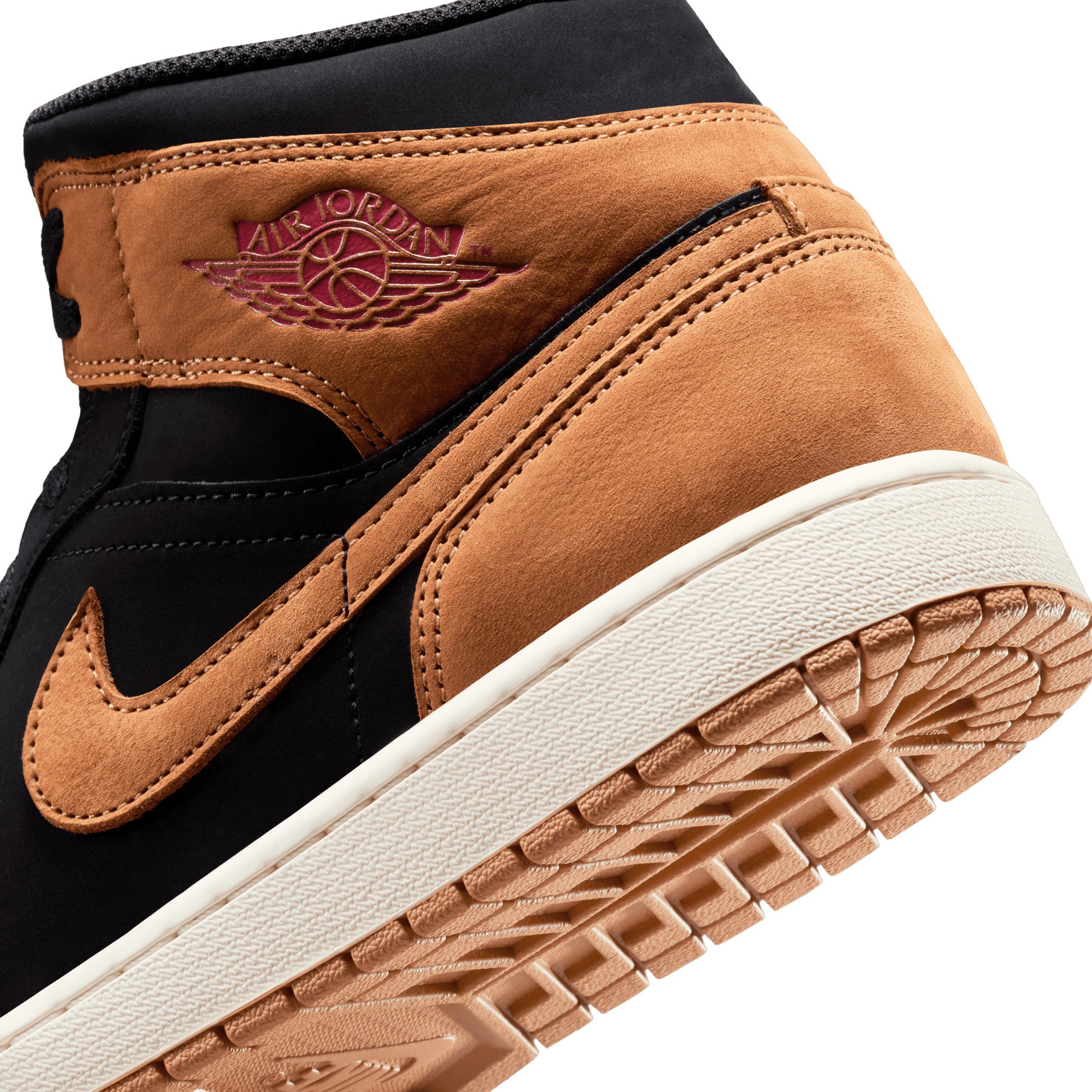 Tenis Nike Air Jordan 1 Mid
