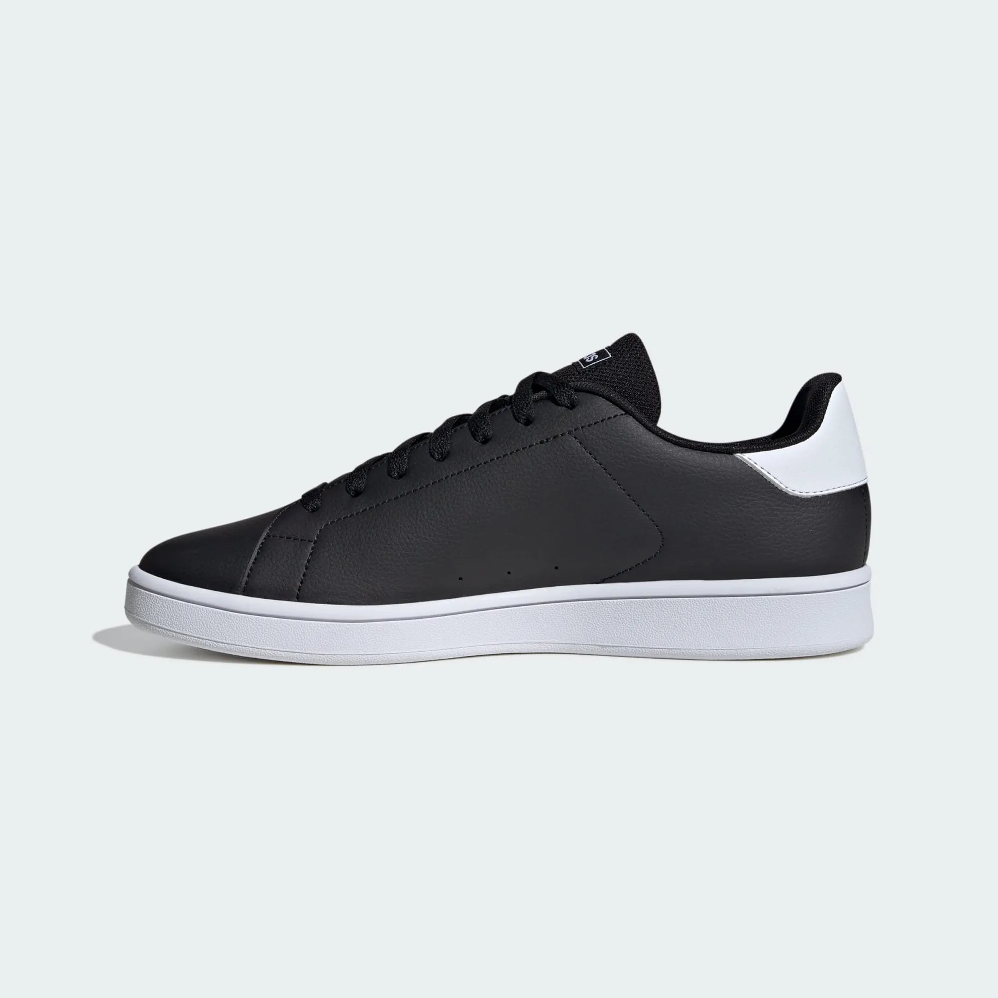 tenis adidas urban court